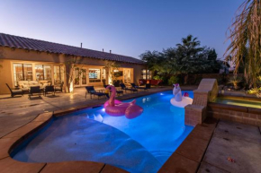 Runaway Getaway Swim away in a Luxury Home